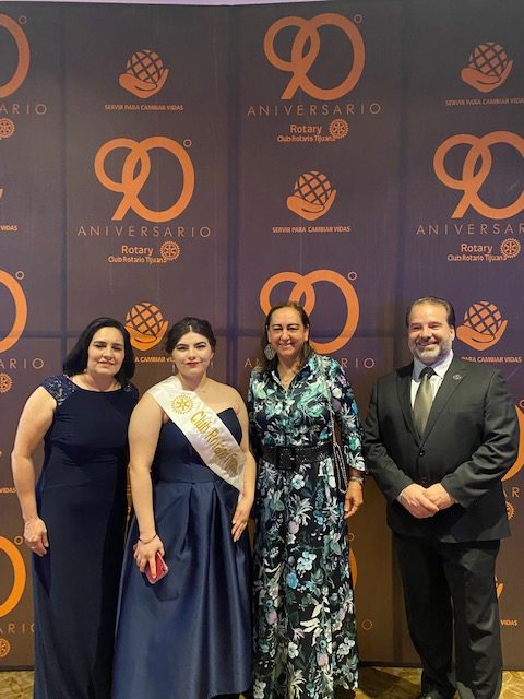 IMG_4753 In the photo: Mr. Flavio Olivieri and his family Mr. Olivieri is in charge of International Services at TJ Rotary Club